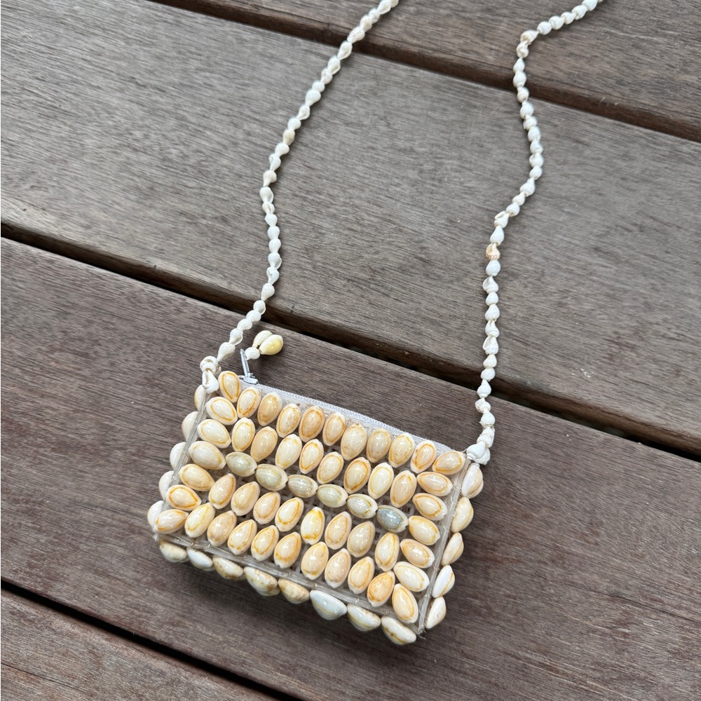 VINTAGE Mini Shell Bag 🐚